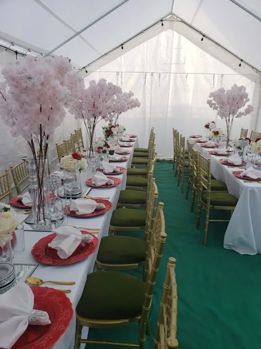 Pink blossom dining arrangement